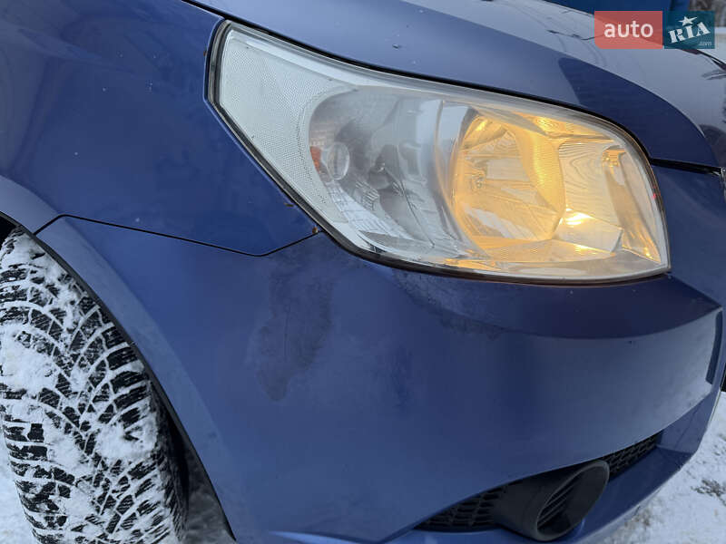 Хэтчбек Chevrolet Aveo 2008 в Харькове