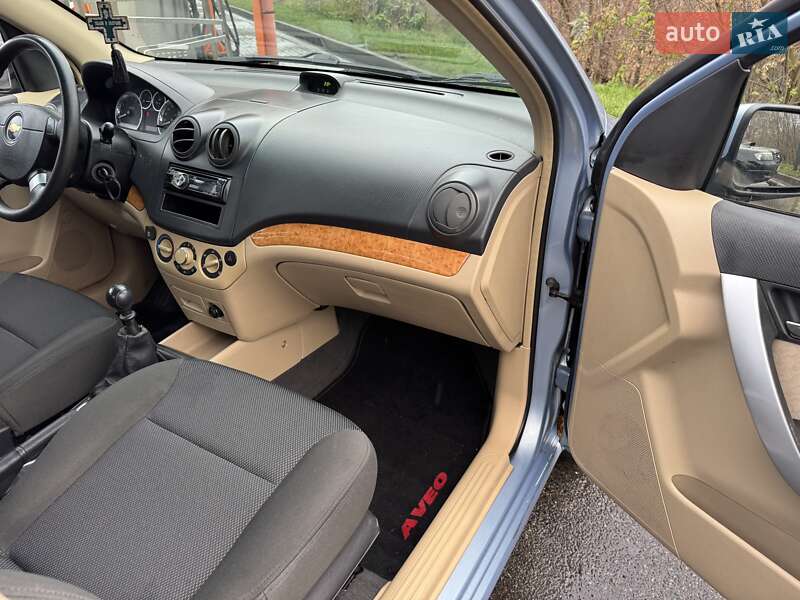 Седан Chevrolet Aveo 2008 в Харькове
