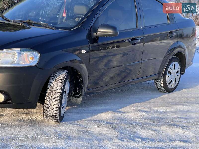 Седан Chevrolet Aveo 2007 в Мене