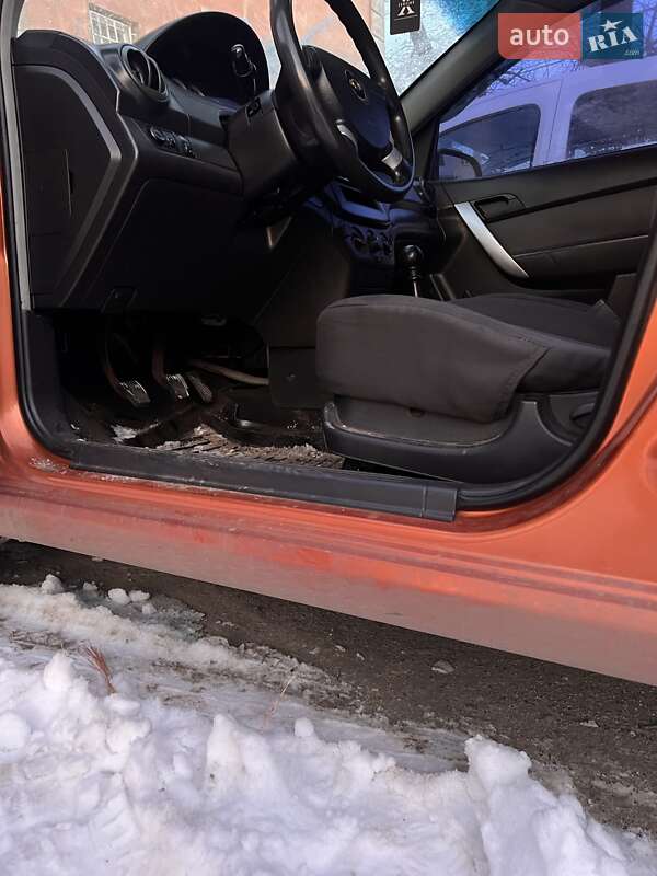 Седан Chevrolet Aveo 2007 в Днепре