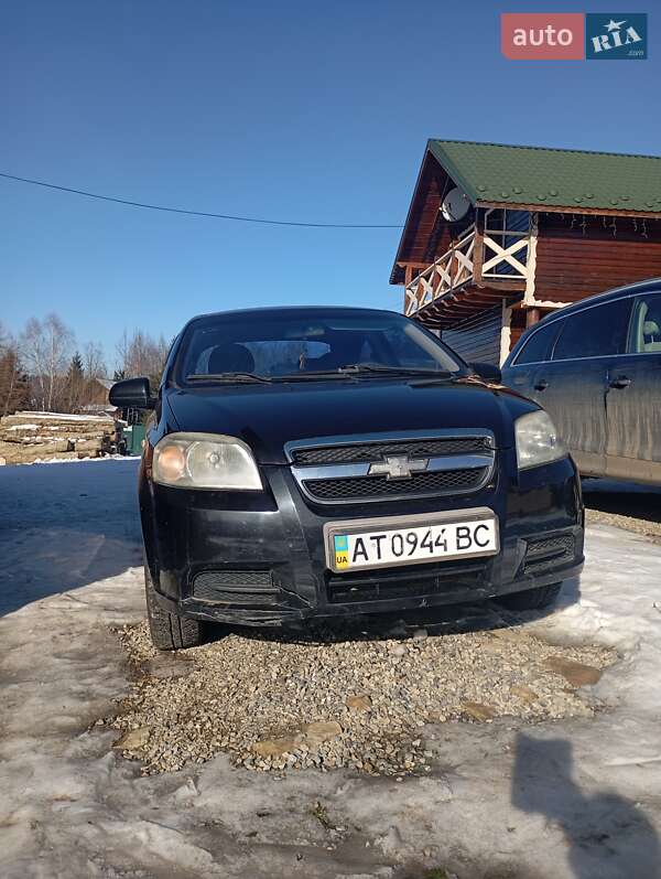 Седан Chevrolet Aveo 2011 в Микуличине