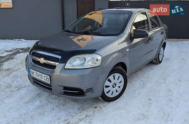 Седан Chevrolet Aveo 2008 в Рівному