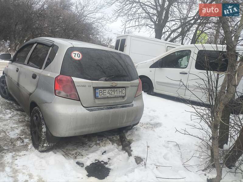 Хэтчбек Chevrolet Aveo 2004 в Запорожье
