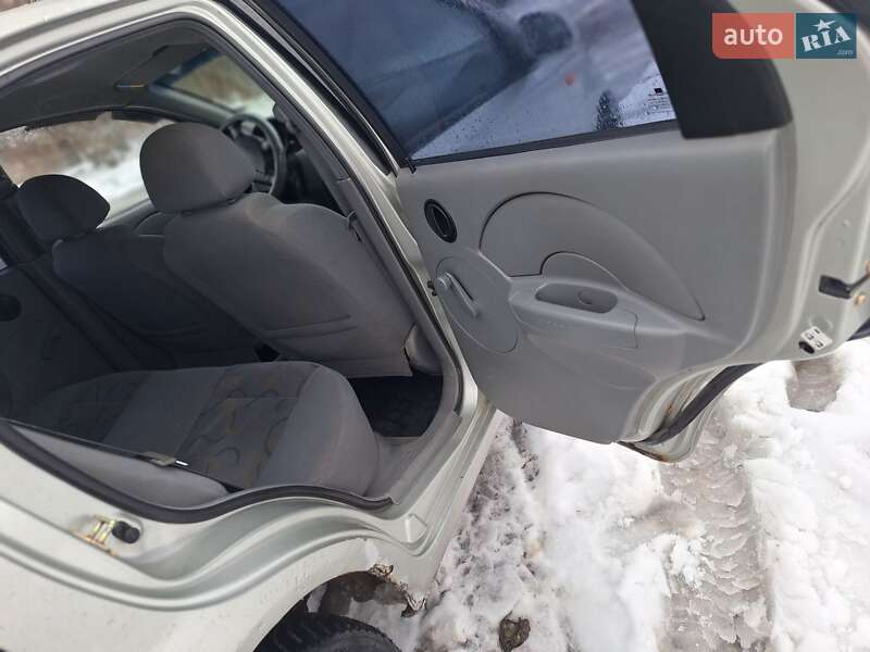Седан Chevrolet Aveo 2004 в Черновцах фото 18 Седан Chevrolet Aveo 2004 в Черновцах