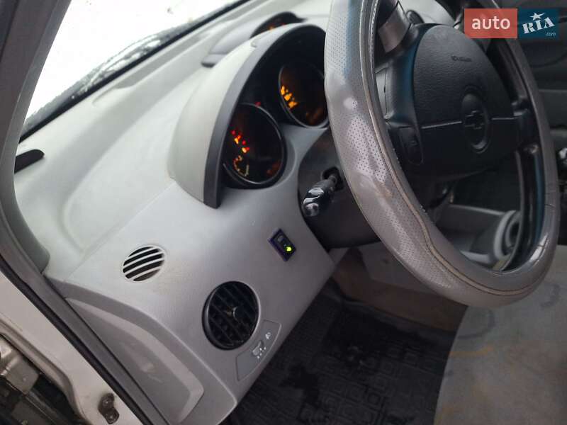 Седан Chevrolet Aveo 2004 в Черновцах фото 32 Седан Chevrolet Aveo 2004 в Черновцах