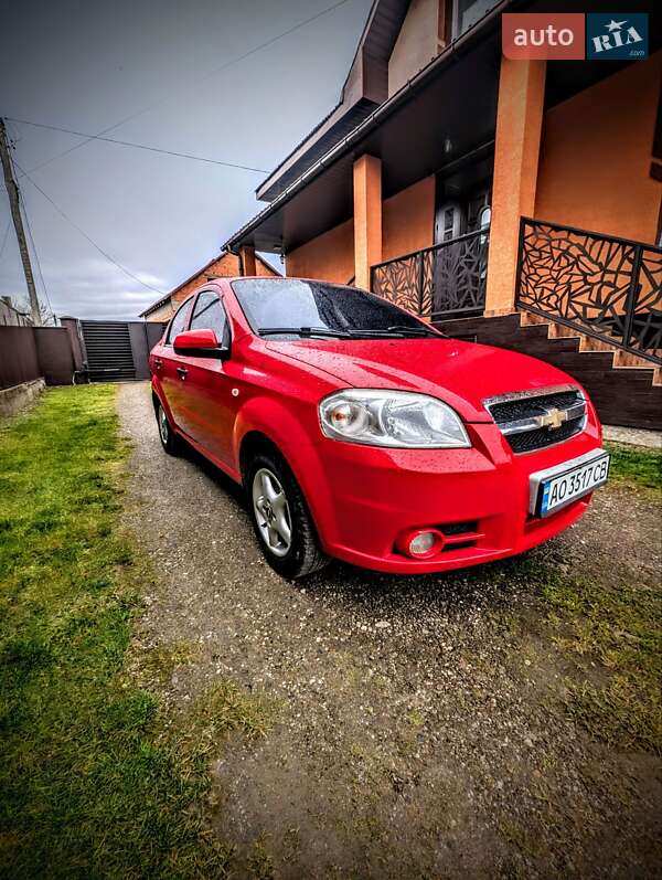 Седан Chevrolet Aveo 2007 в Тячеві