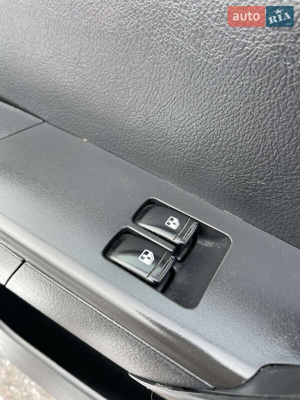 Хэтчбек Chevrolet Aveo 2012 в Желтых Водах фото 15 Хэтчбек Chevrolet Aveo 2012 в Желтых Водах