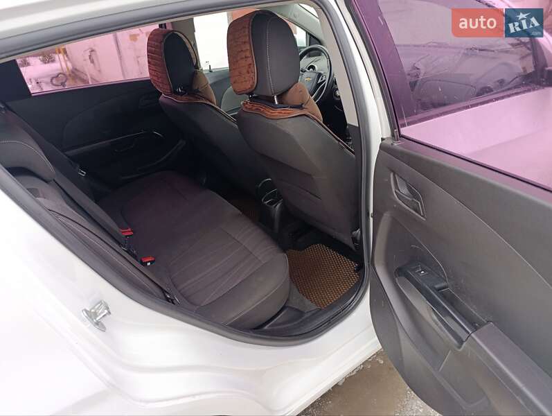 Хэтчбек Chevrolet Aveo 2013 в Мироновке фото 8 Хэтчбек Chevrolet Aveo 2013 в Мироновке