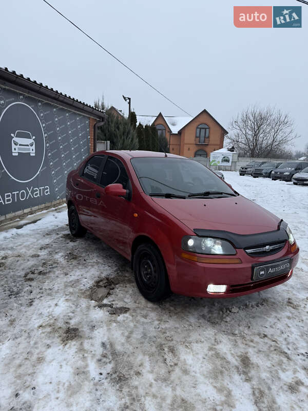 Седан Chevrolet Aveo 2005 в Дергачах