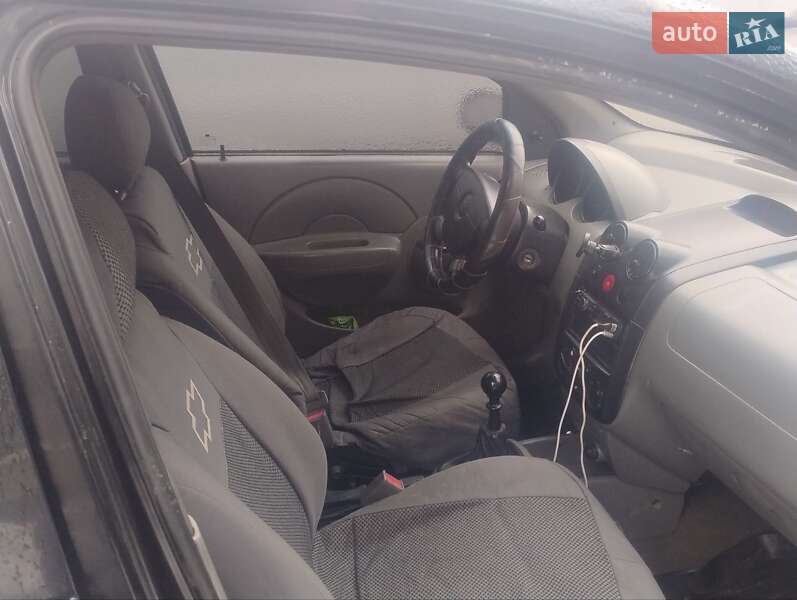Седан Chevrolet Aveo 2005 в Ивано-Франковске