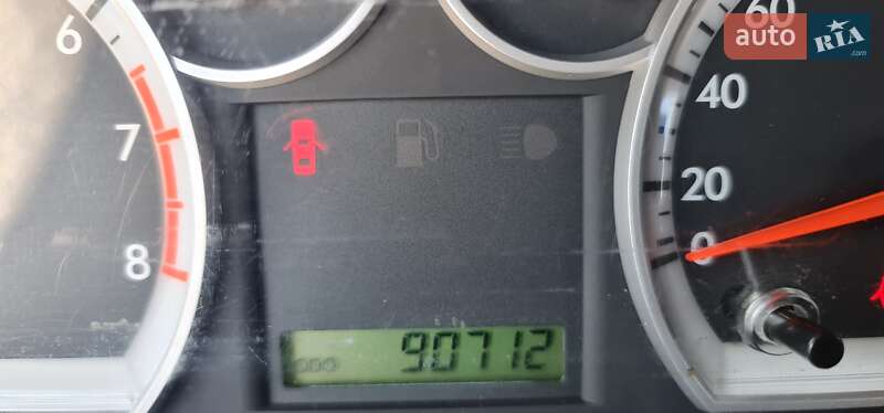 Седан Chevrolet Aveo 2011 в Прилуках