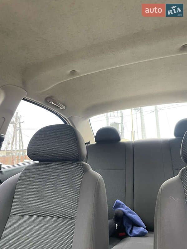 Седан Chevrolet Aveo 2007 в Львове