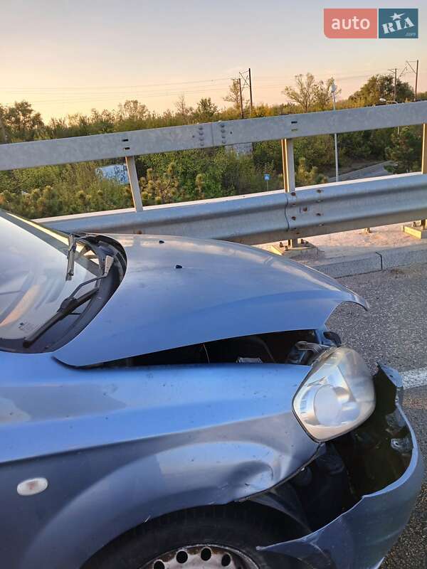 Седан Chevrolet Aveo 2006 в Запорожье