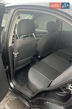 Седан Chevrolet Aveo 2007 в Дніпрі