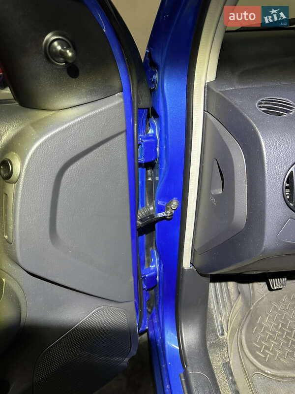 Хэтчбек Chevrolet Aveo 2008 в Киеве