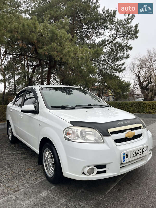 Седан Chevrolet Aveo 2007 в Днепре
