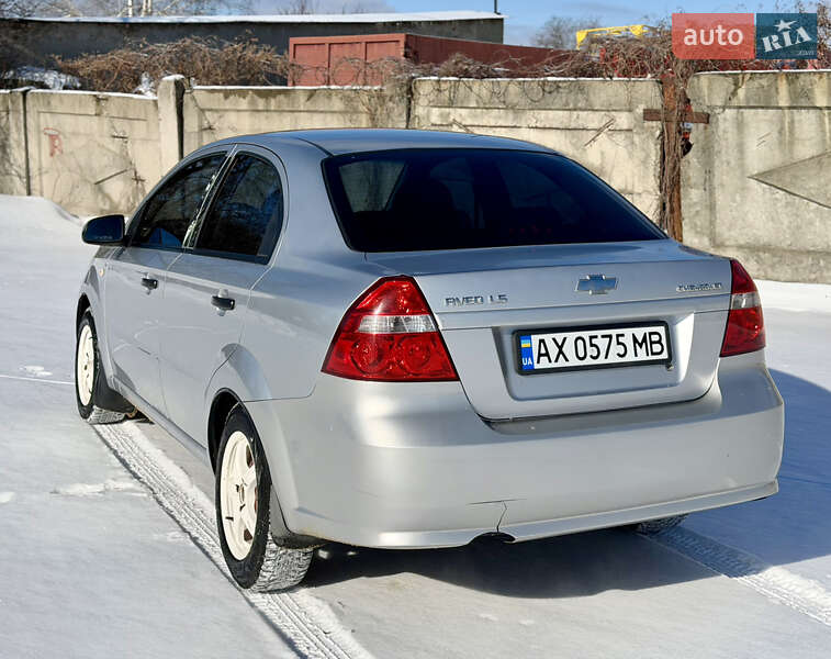 Седан Chevrolet Aveo 2007 в Харькове