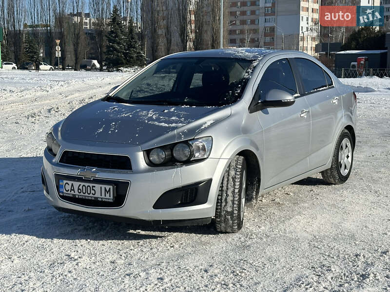 Седан Chevrolet Aveo 2014 в Черкассах