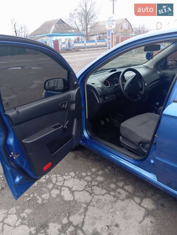 Седан Chevrolet Aveo 2008 в Новоархангельске