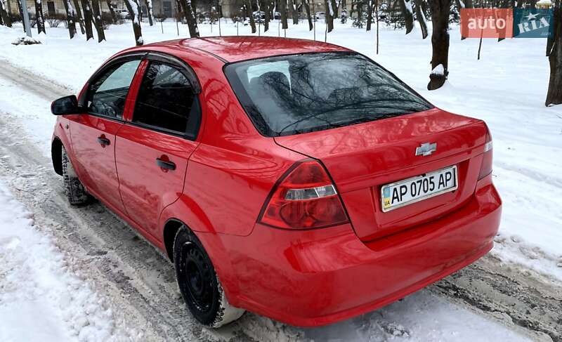 Седан Chevrolet Aveo 2006 в Києві