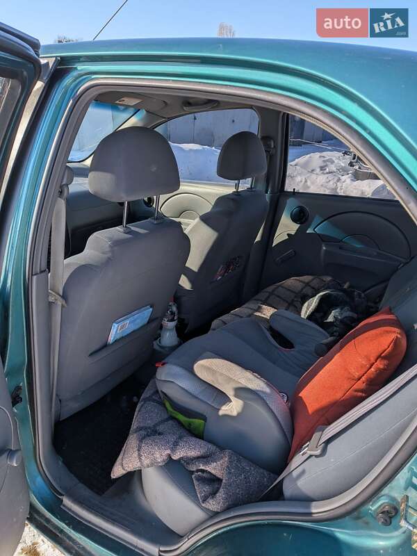 Седан Chevrolet Aveo 2004 в Харькове