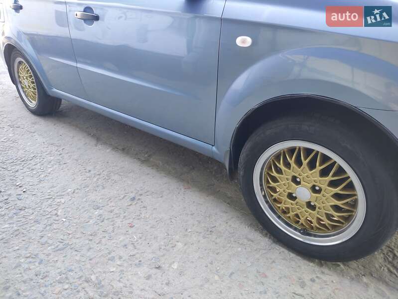 Седан Chevrolet Aveo 2006 в Брусилове