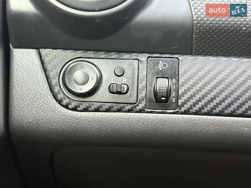 Седан Chevrolet Aveo 2006 в Киеве