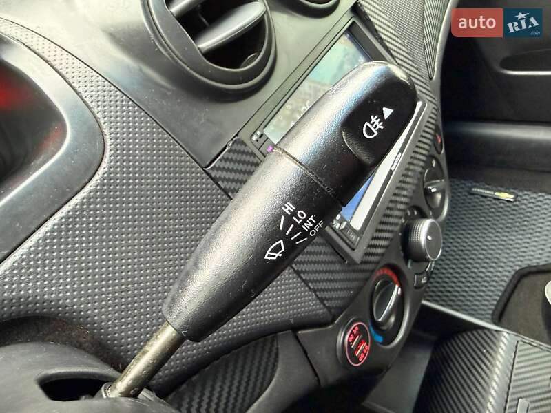 Седан Chevrolet Aveo 2006 в Киеве