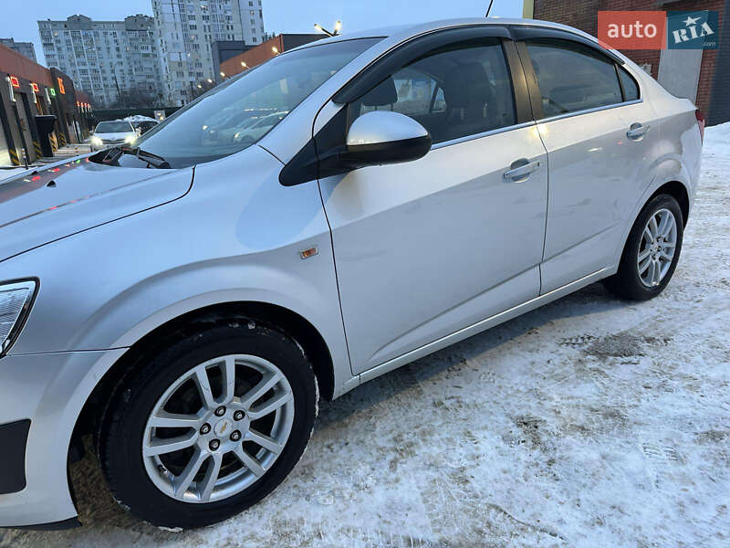 Chevrolet Aveo 2012
