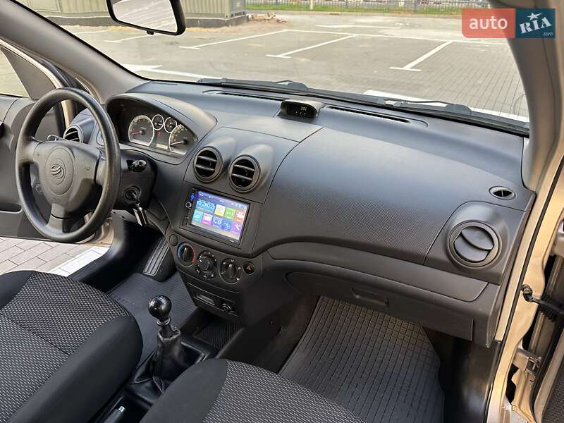 Хэтчбек Chevrolet Aveo 2012 в Одессе фото 29 Хэтчбек Chevrolet Aveo 2012 в Одессе