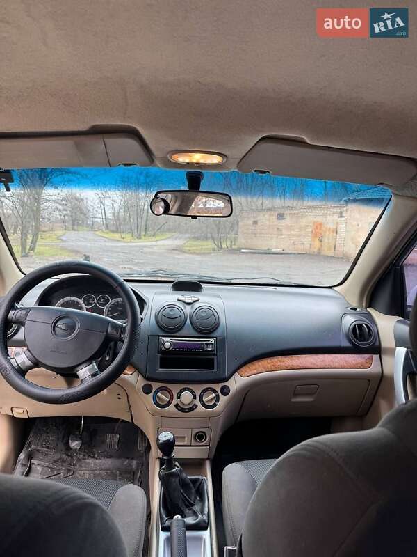 Седан Chevrolet Aveo 2008 в Кривом Роге