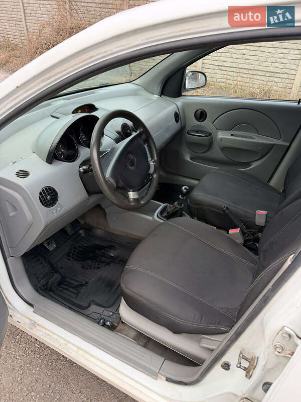 Седан Chevrolet Aveo 2005 в Днепре фото 8 Седан Chevrolet Aveo 2005 в Днепре