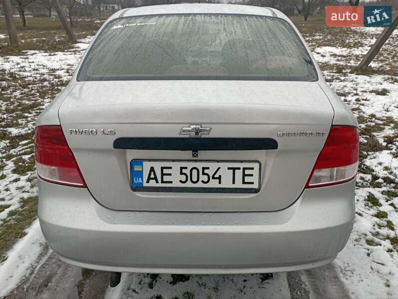 Седан Chevrolet Aveo 2006 в Днепре
