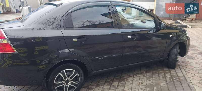 Седан Chevrolet Aveo 2008 в Никополе