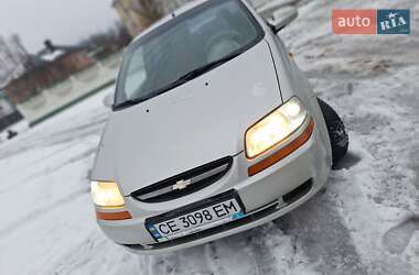 Седан Chevrolet Aveo 2004 в Чернівцях