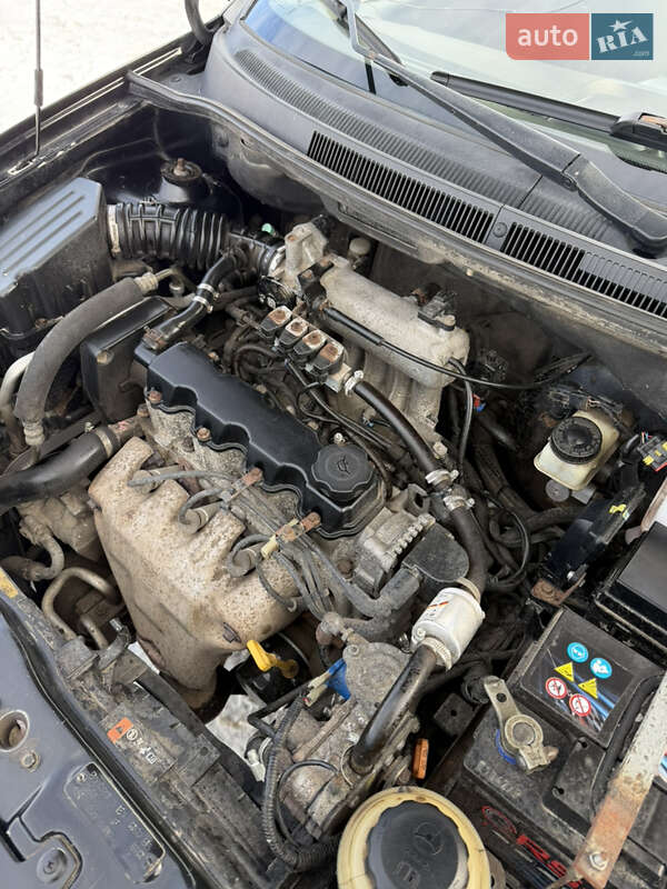 Седан Chevrolet Aveo 2011 в Чернігові