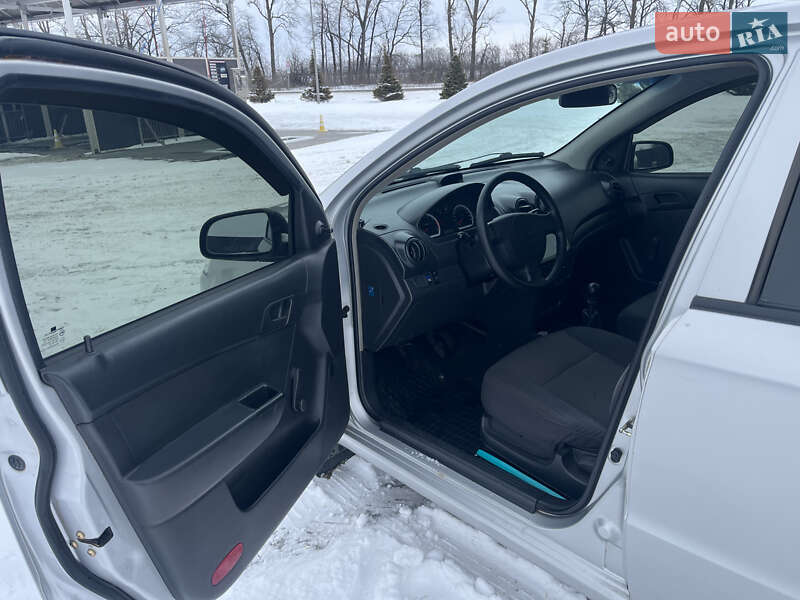 Седан Chevrolet Aveo 2006 в Києві фото 9 Седан Chevrolet Aveo 2006 в Києві