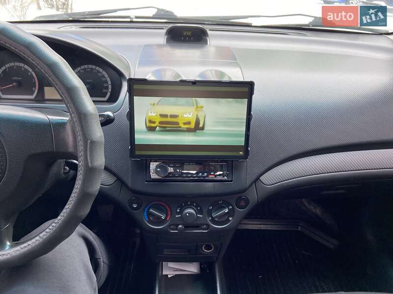 Седан Chevrolet Aveo 2007 в Киеве