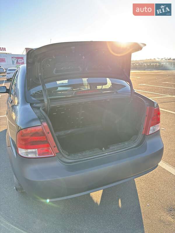 Седан Chevrolet Aveo 2006 в Одесі