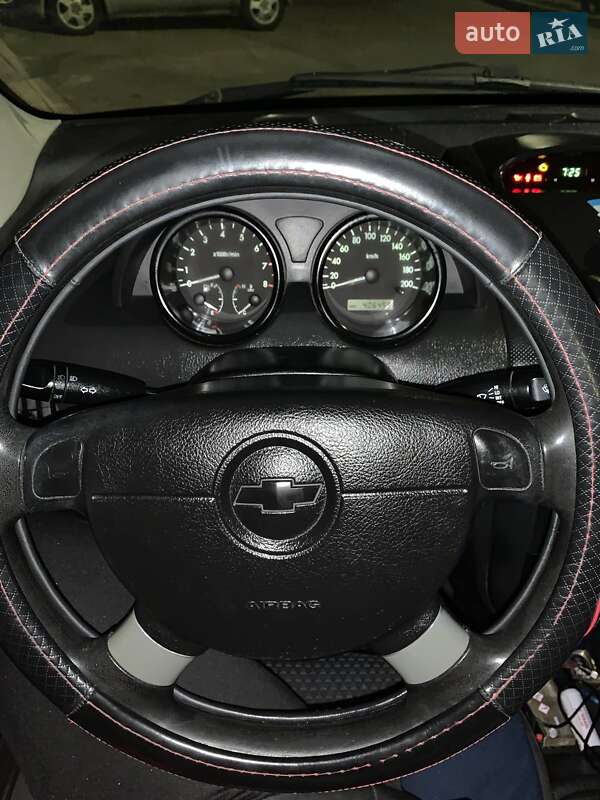 Седан Chevrolet Aveo 2006 в Одесі