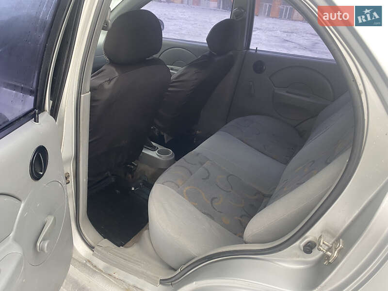 Седан Chevrolet Aveo 2005 в Каменском фото 13 Седан Chevrolet Aveo 2005 в Каменском