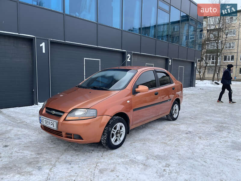 Седан Chevrolet Aveo 2006 в Киеве