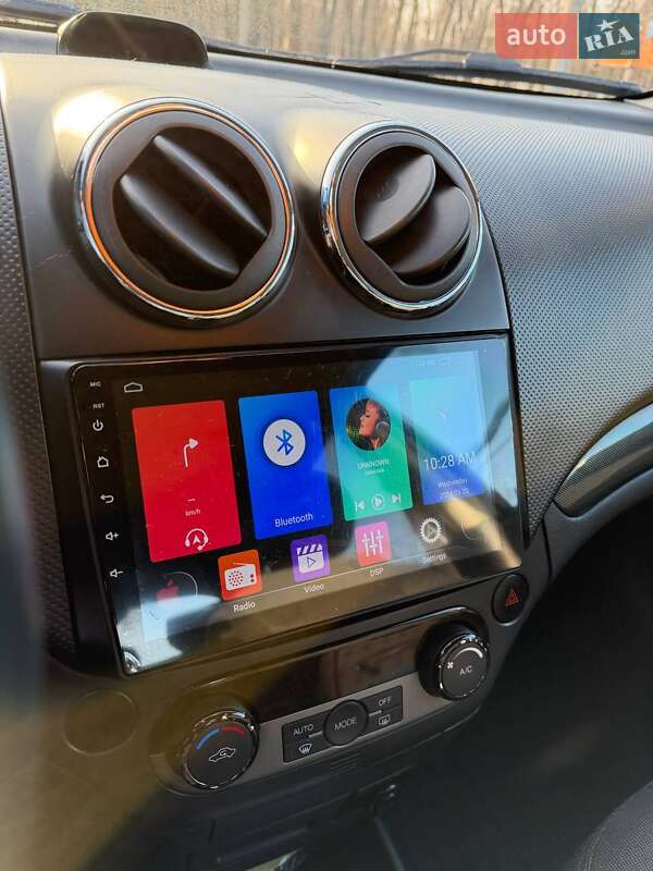 Хэтчбек Chevrolet Aveo 2010 в Днепре