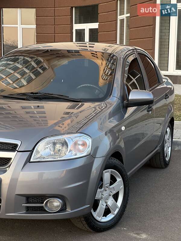 Седан Chevrolet Aveo 2007 в Миколаєві