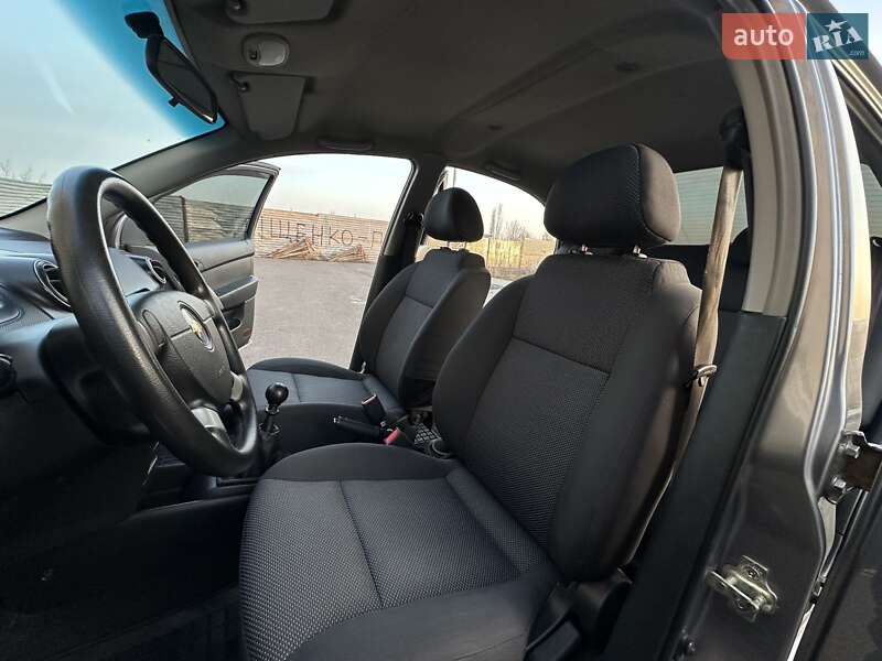 Седан Chevrolet Aveo 2007 в Миколаєві