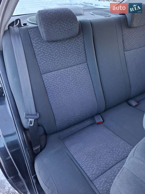 Седан Chevrolet Aveo 2011 в Шостці