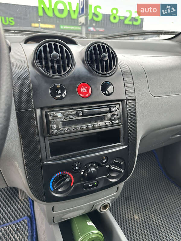Седан Chevrolet Aveo 2005 в Киеве фото 14 Седан Chevrolet Aveo 2005 в Киеве