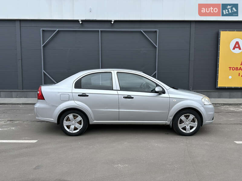 Седан Chevrolet Aveo 2011 в Киеве фото 3 Седан Chevrolet Aveo 2011 в Киеве