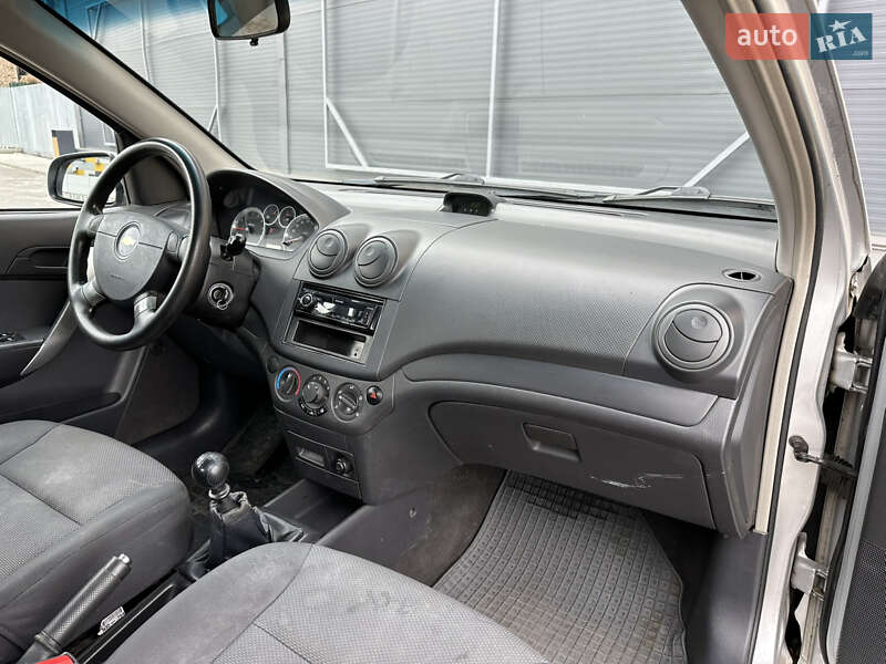 Седан Chevrolet Aveo 2011 в Киеве фото 18 Седан Chevrolet Aveo 2011 в Киеве