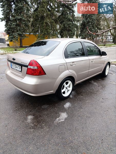Седан Chevrolet Aveo 2008 в Никополе